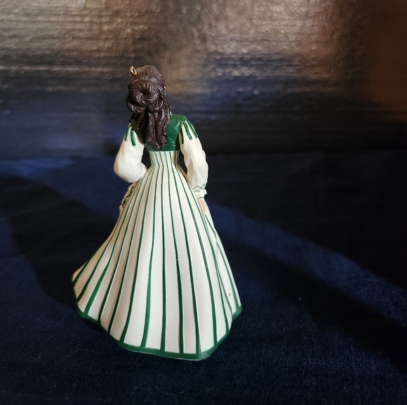 5 Hallmark Keepsake Gone with the Wind Ornaments 1 Avon - Picture 4 of 4